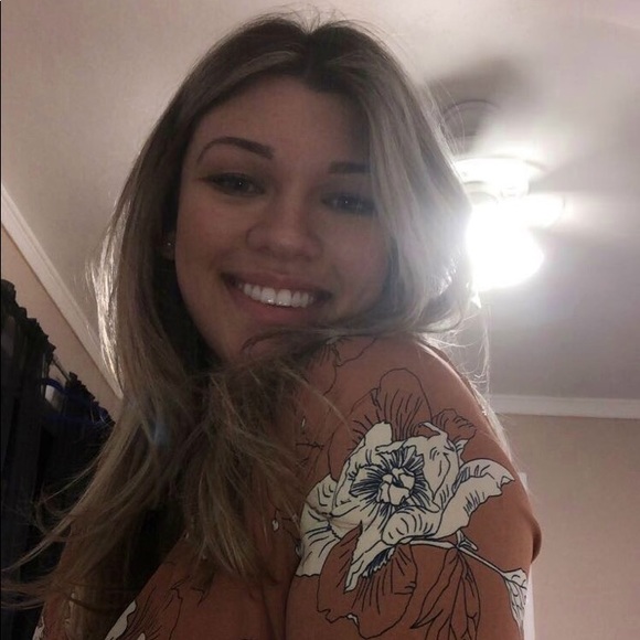 Meet your posher! - Picture 1 of 1